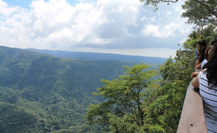 El Imposible National Park tour – viewpoint over the forested mountains of Ahuachapán, El Salvador