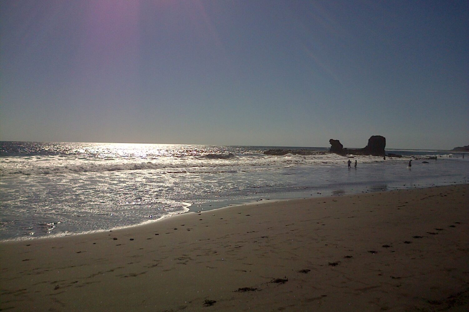 Black sand beach of El Tunco