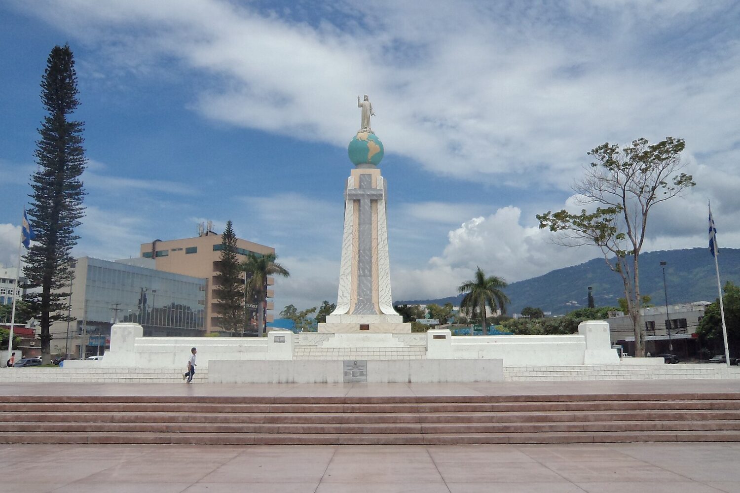 Monument to the Divine Savior of the World, San Salvador