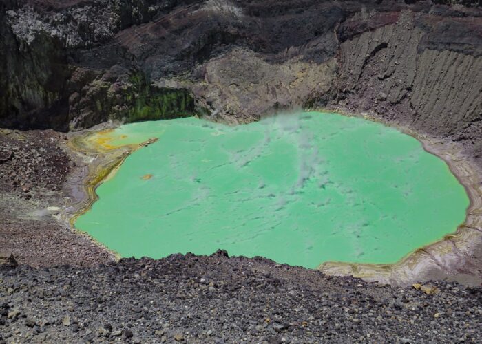Santa Ana Volcano hike from El Tunco – turquoise crater lake of Ilamatepec